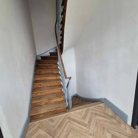 A Thermal Apartment